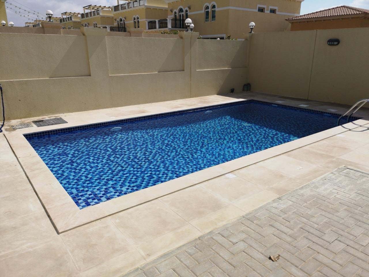 Pool 11